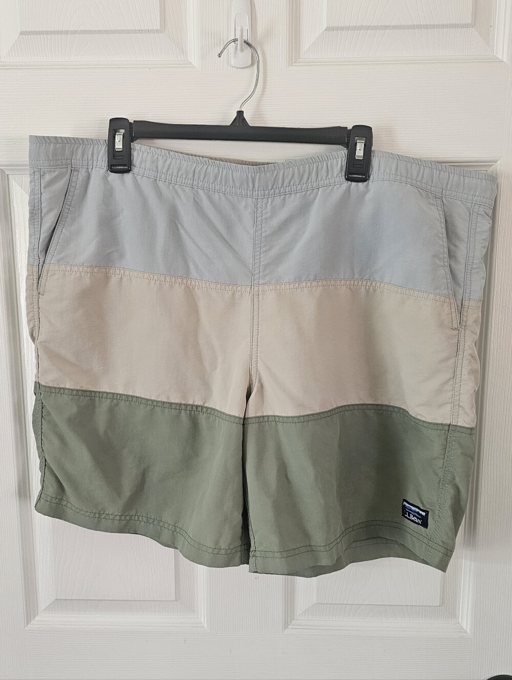 LL Bean Swim Trunks Mens Large (L) Colorblock Supplex Sunsmart Shorts 8” UPF 50+